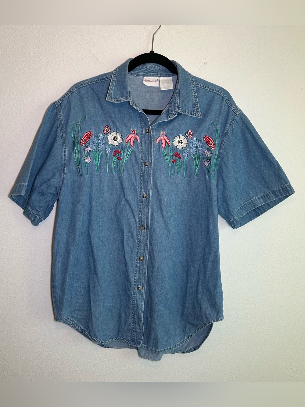 VTG Floral Embroidered Denim Button Up Shirt Womens L Cottagecore Grandma Cotton